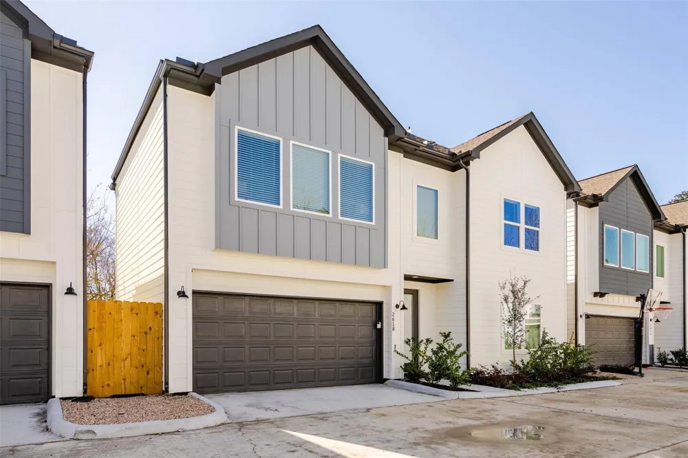 2618 Huntington Creek Lane Houston, TX 77093