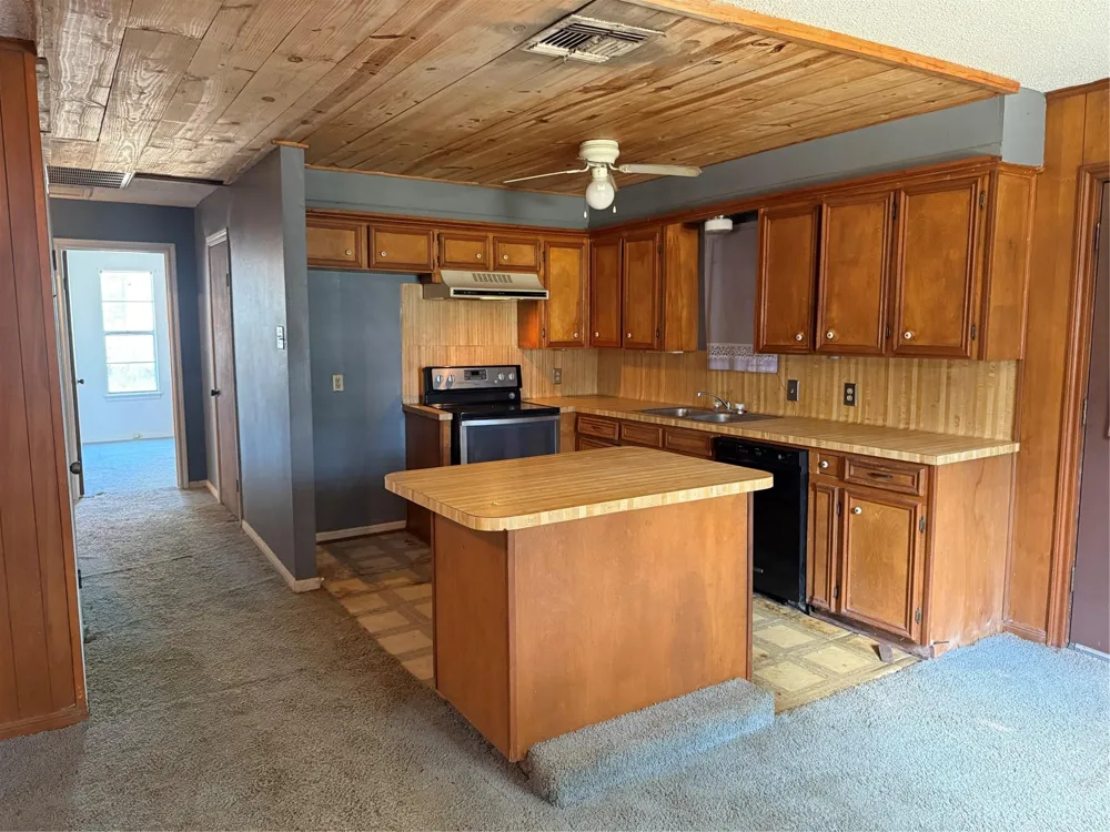 239 Sycamore Ridge Onalaska, TX 77360