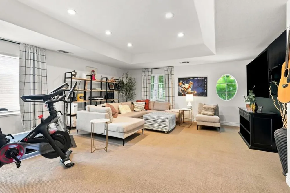 1320 Eastlake Circle Tracy, CA 95304