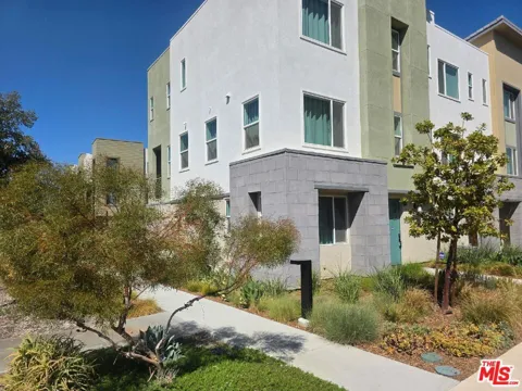 27010 Tanager Lane