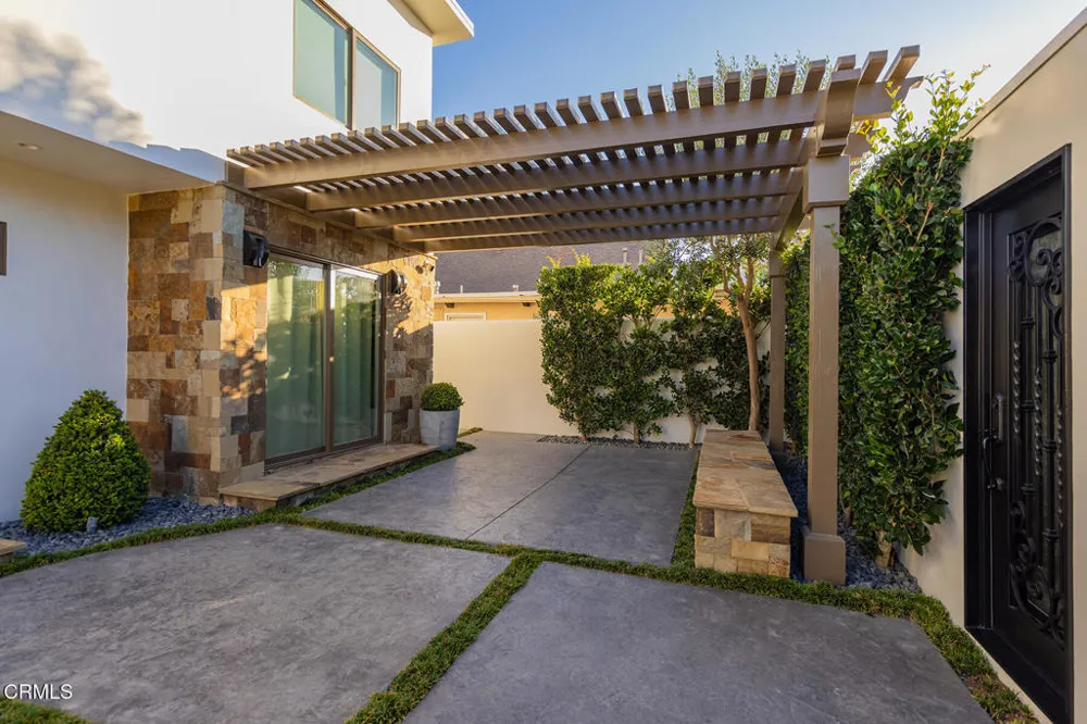 5106 Seabreeze Way Oxnard, CA 93035