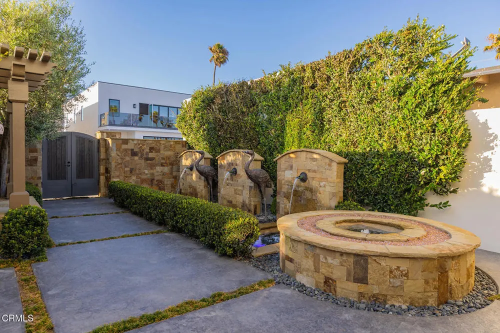 5106 Seabreeze Way Oxnard, CA 93035