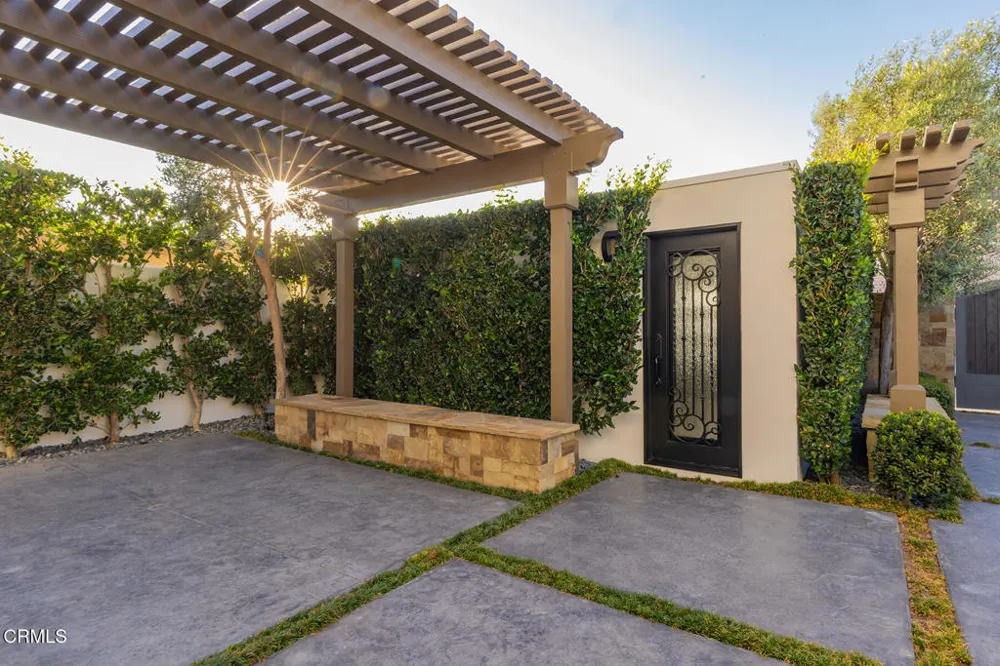 5106 Seabreeze Way Oxnard, CA 93035