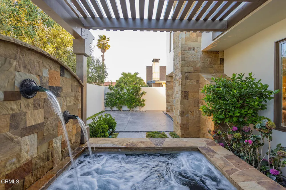 5106 Seabreeze Way Oxnard, CA 93035