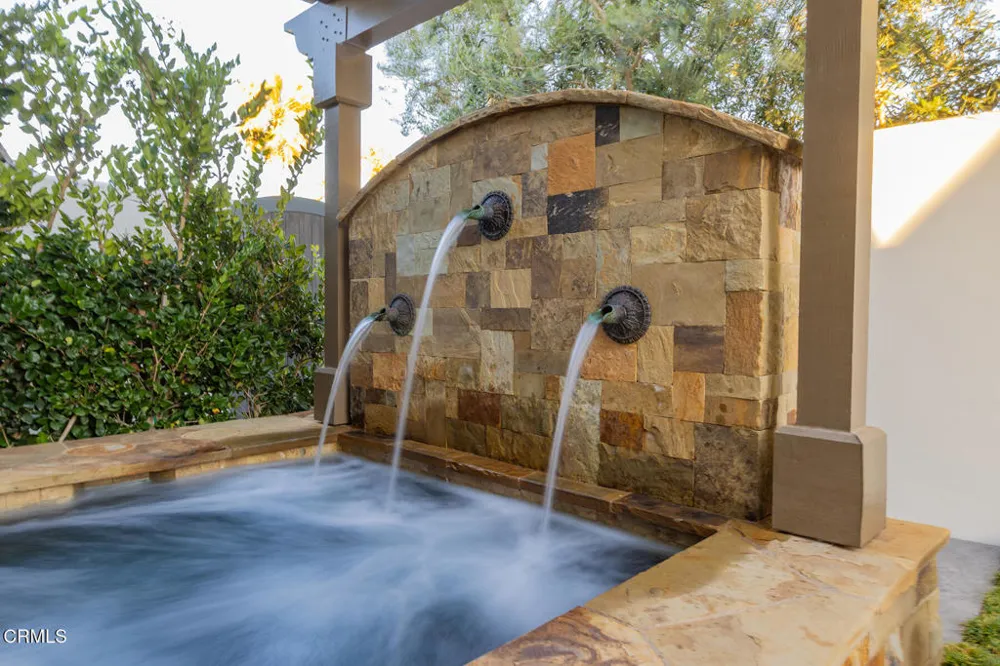 5106 Seabreeze Way Oxnard, CA 93035