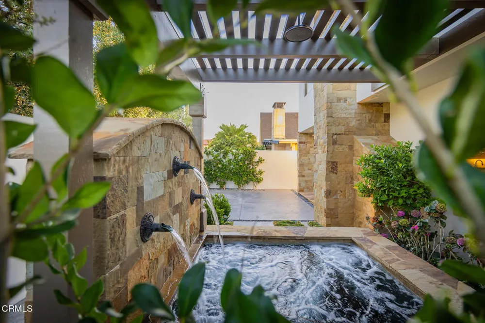 5106 Seabreeze Way Oxnard, CA 93035