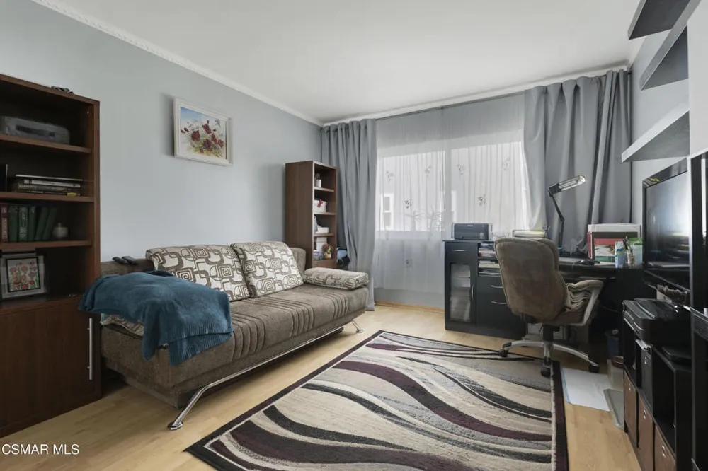 4915 Tyrone Avenue #125 Sherman Oaks, CA 91423