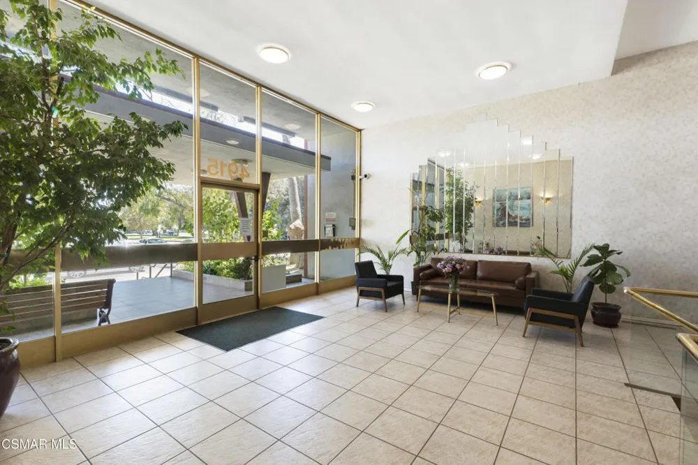 4915 Tyrone Avenue #125 Sherman Oaks, CA 91423