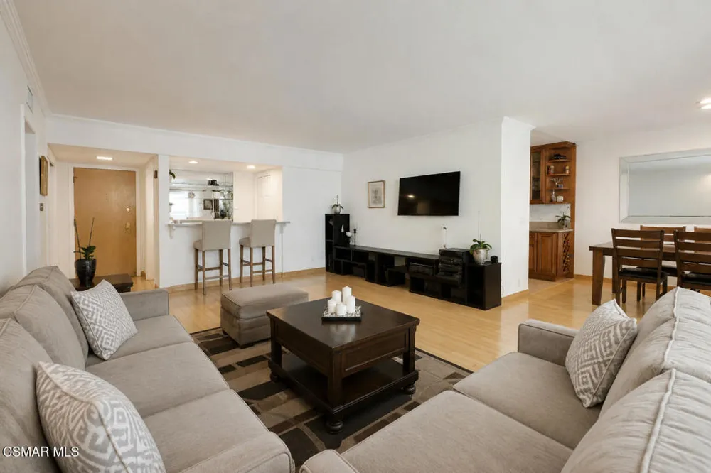 4915 Tyrone Avenue #125 Sherman Oaks, CA 91423