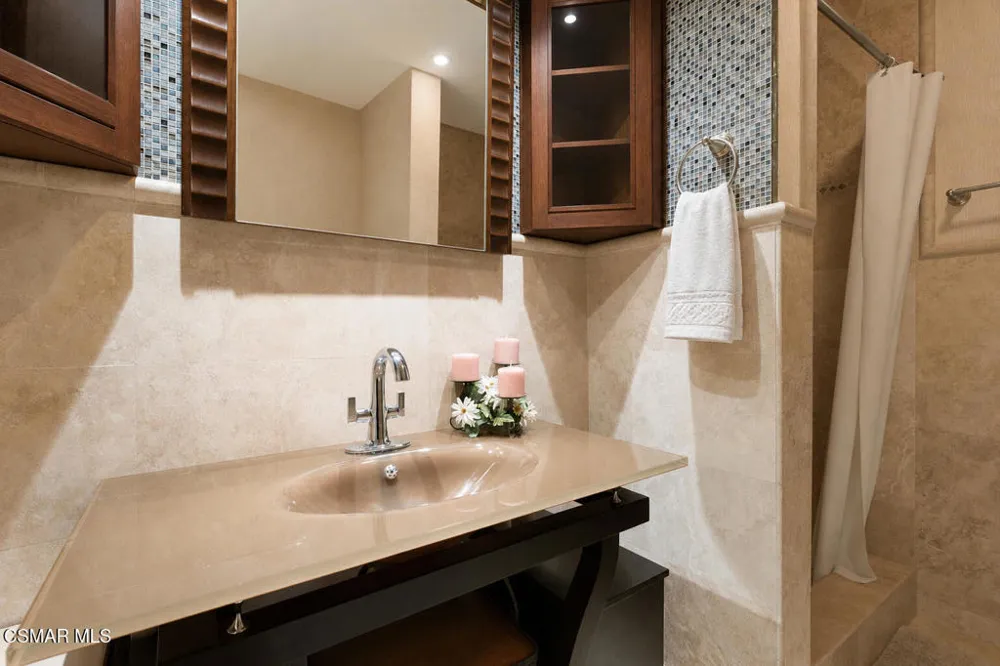 4915 Tyrone Avenue #125 Sherman Oaks, CA 91423
