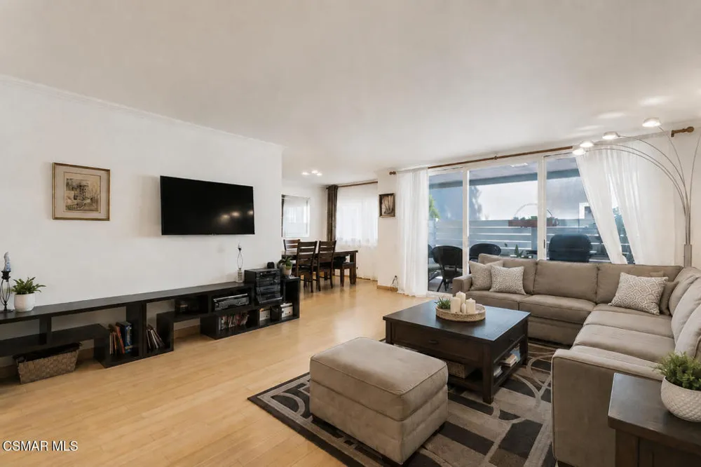 4915 Tyrone Avenue #125 Sherman Oaks, CA 91423