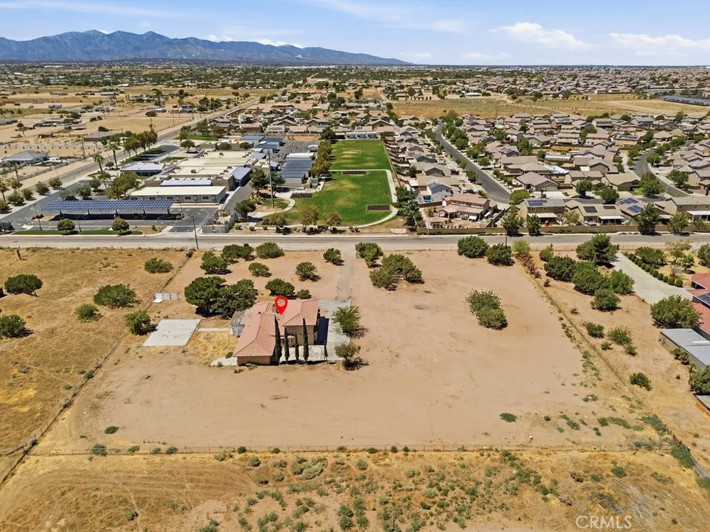 8173 Bandicoot Trail Hesperia, CA 92344