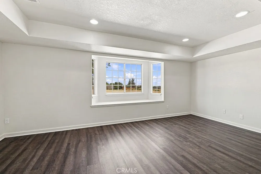 8173 Bandicoot Trail Hesperia, CA 92344