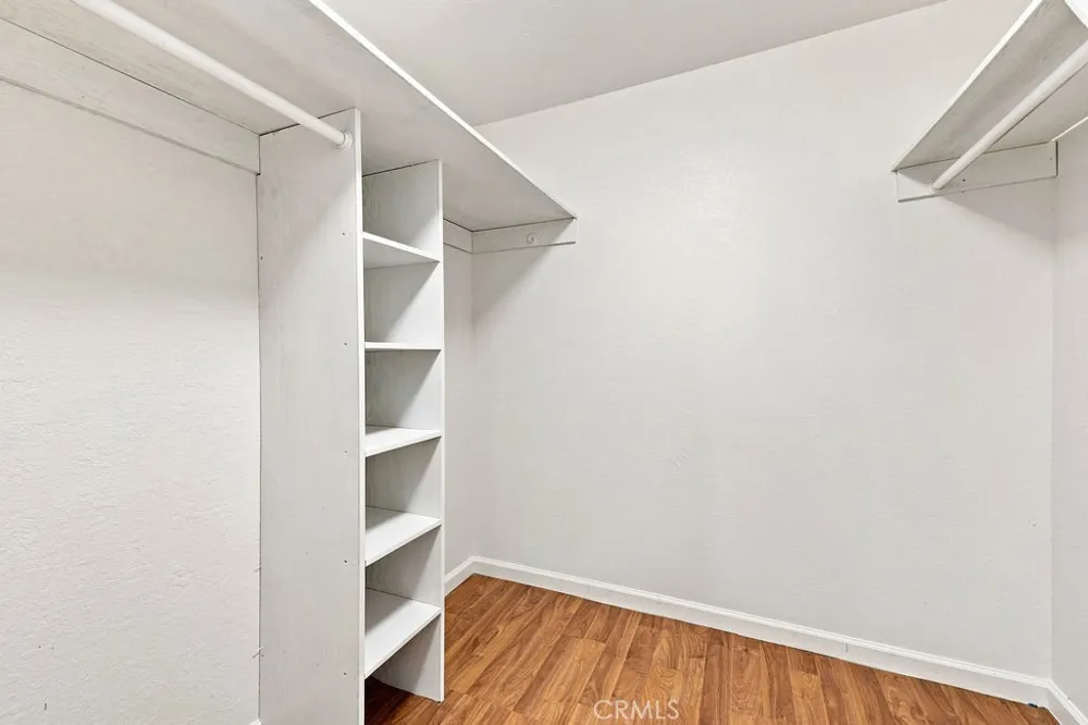 8173 Bandicoot Trail Hesperia, CA 92344