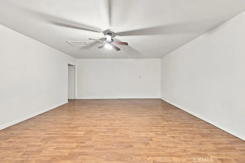 8173 Bandicoot Trail Hesperia, CA 92344