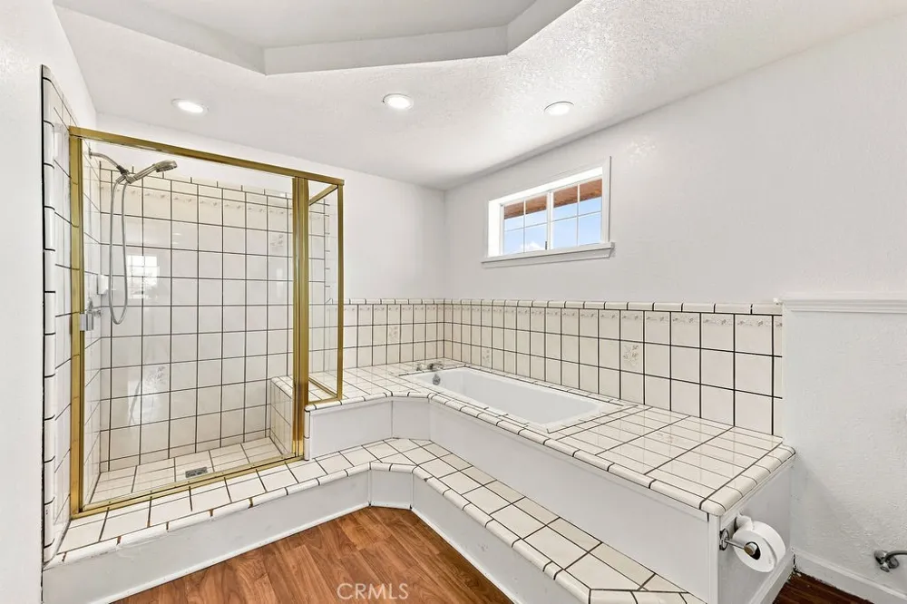8173 Bandicoot Trail Hesperia, CA 92344