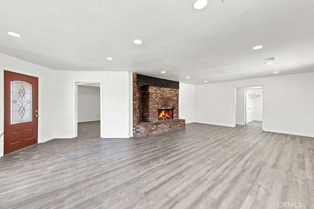 8173 Bandicoot Trail Hesperia, CA 92344