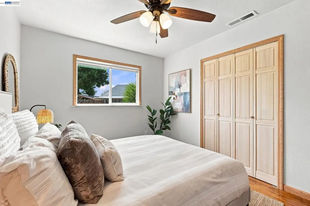 32235 Pulaski Dr Hayward, CA 94544