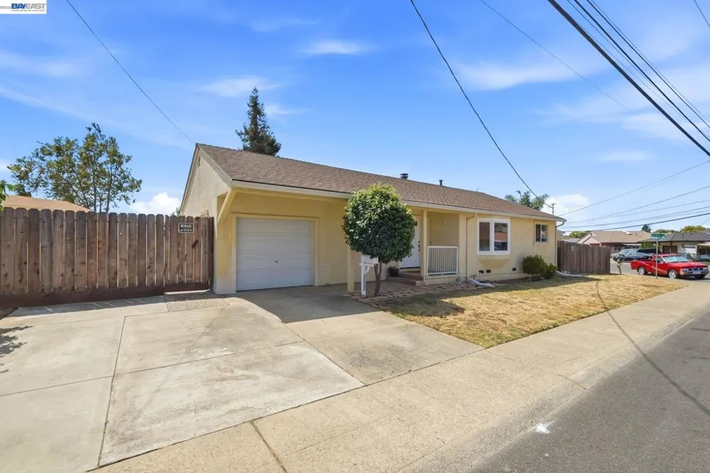 32235 Pulaski Dr Hayward, CA 94544