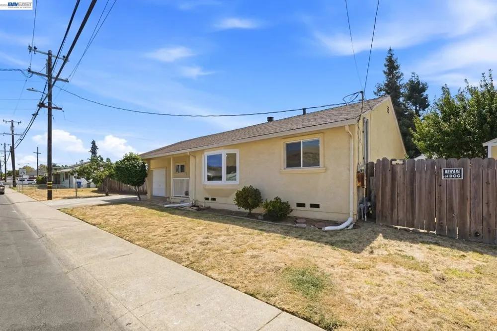 32235 Pulaski Dr Hayward, CA 94544