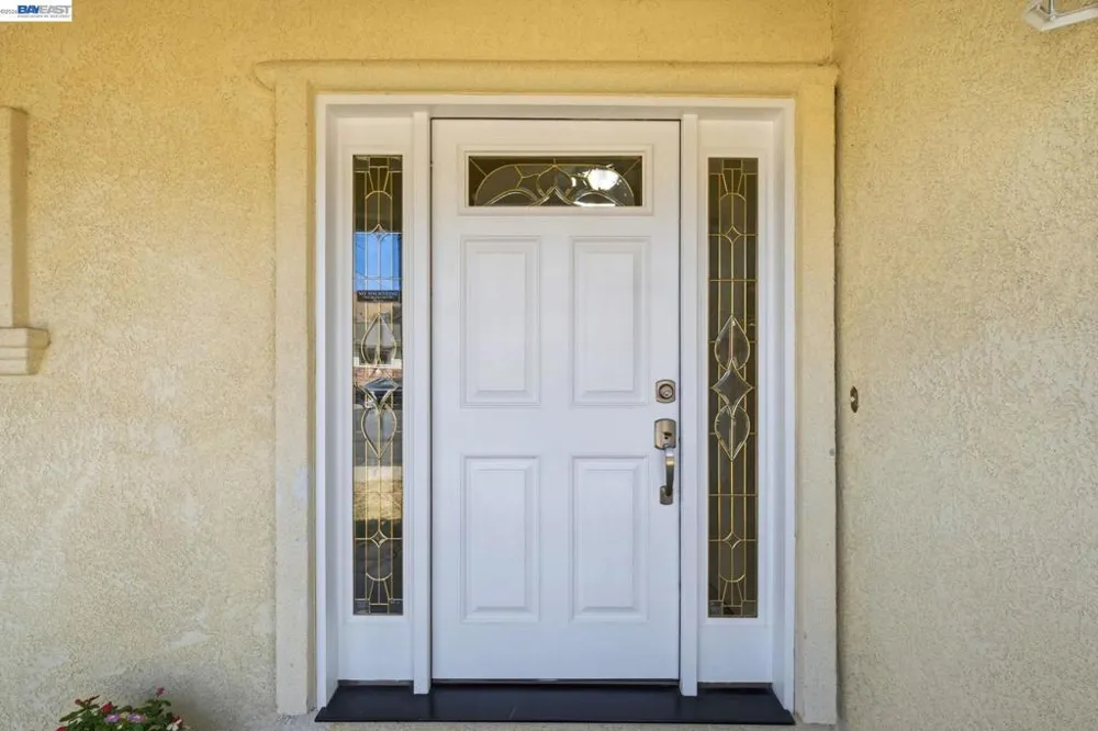 32235 Pulaski Dr Hayward, CA 94544