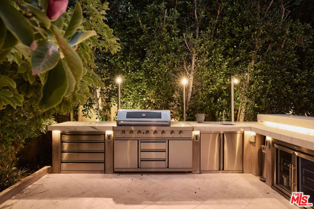 12960 San Vicente Boulevard Los Angeles, CA 90049