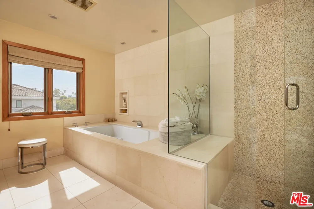 12960 San Vicente Boulevard Los Angeles, CA 90049