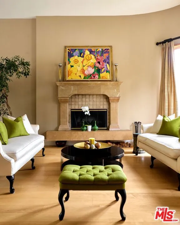 12960 San Vicente Boulevard Los Angeles, CA 90049