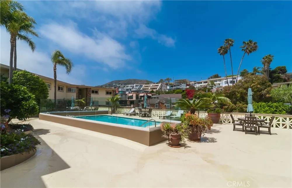 631 Cliff Laguna Beach, CA 92651