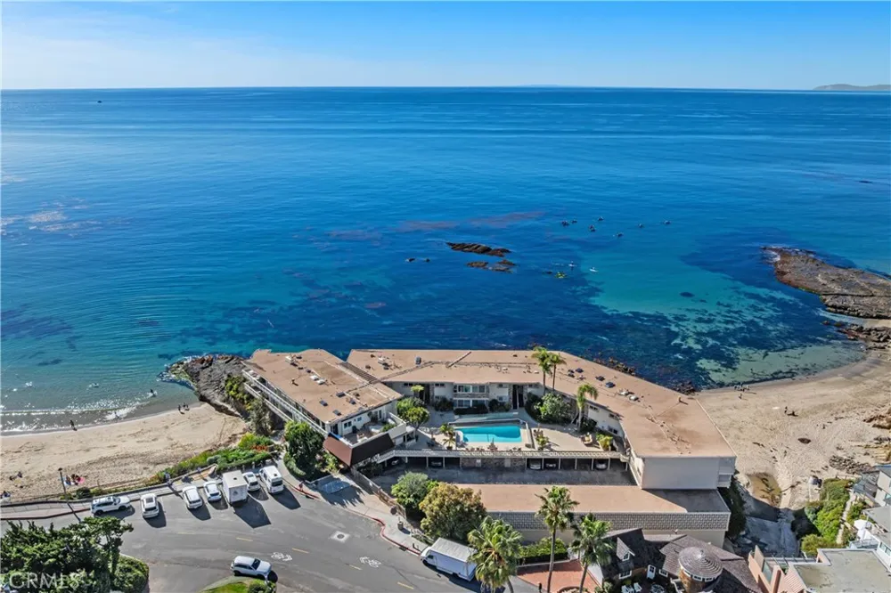 631 Cliff Laguna Beach, CA 92651