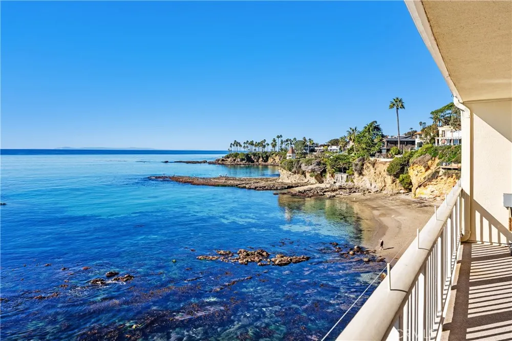 631 Cliff Laguna Beach, CA 92651
