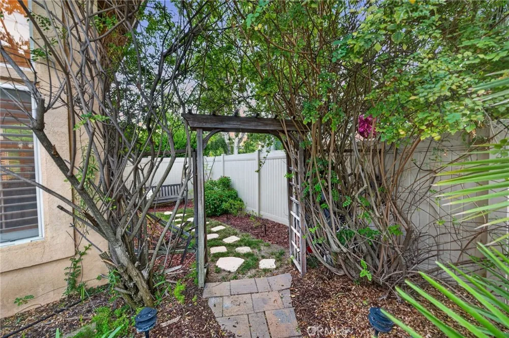 4 Bella Firenze Lake Elsinore, CA 92532