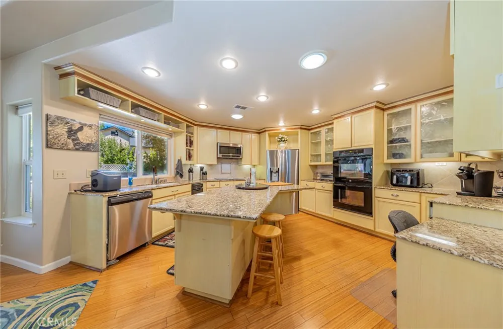 41282 Singing Hills Ahwahnee, CA 93601