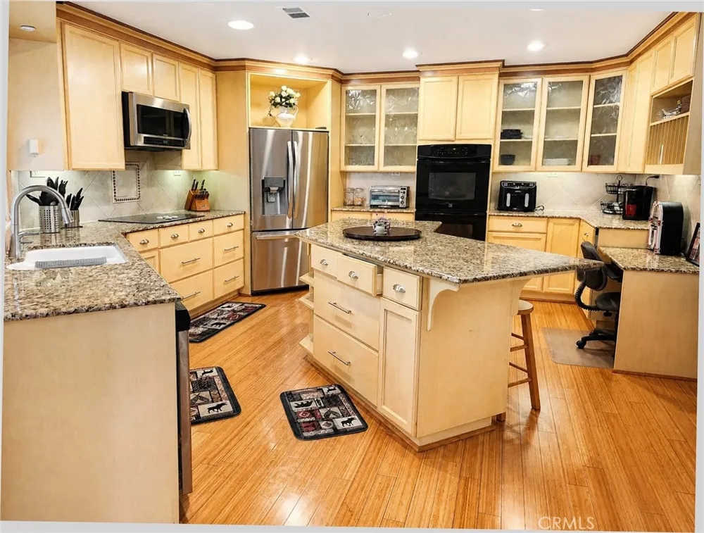 41282 Singing Hills Ahwahnee, CA 93601