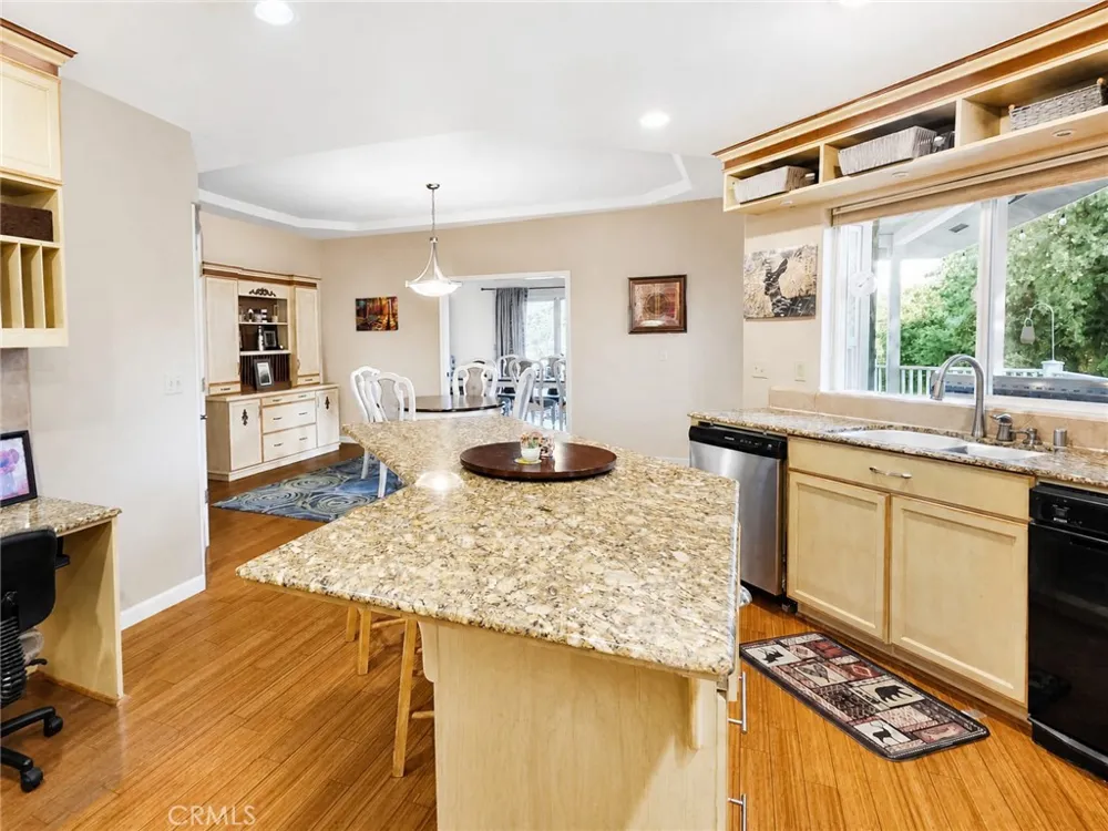 41282 Singing Hills Ahwahnee, CA 93601