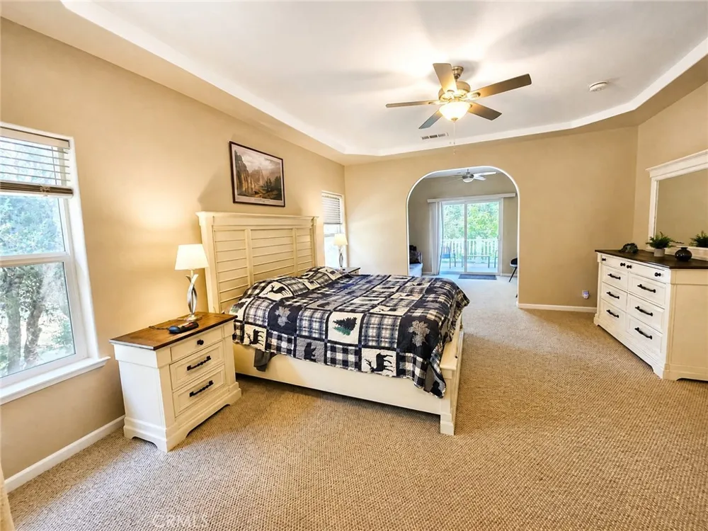 41282 Singing Hills Ahwahnee, CA 93601