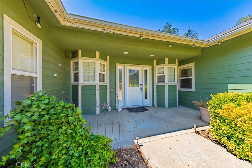 41282 Singing Hills Ahwahnee, CA 93601