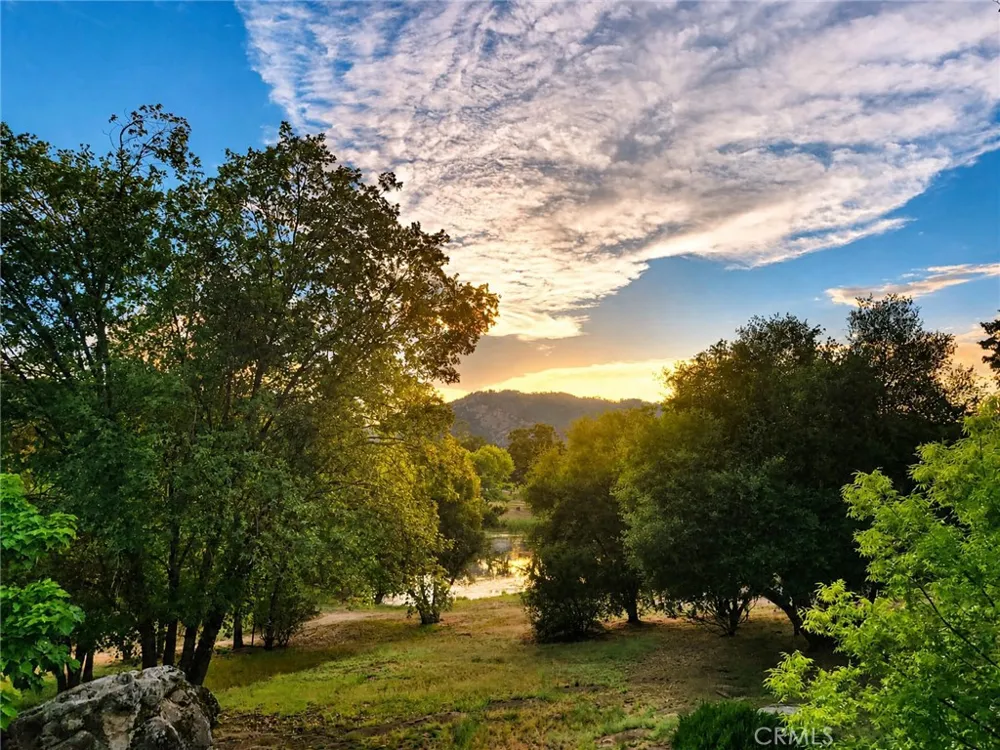 41282 Singing Hills Ahwahnee, CA 93601
