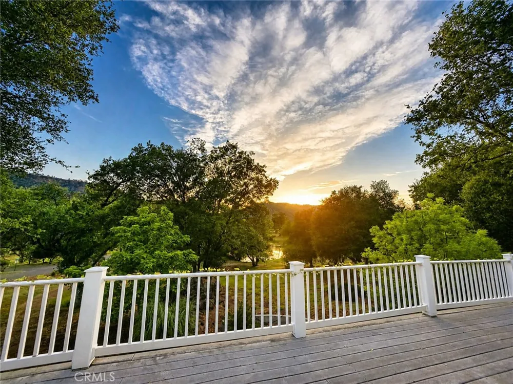 41282 Singing Hills Ahwahnee, CA 93601