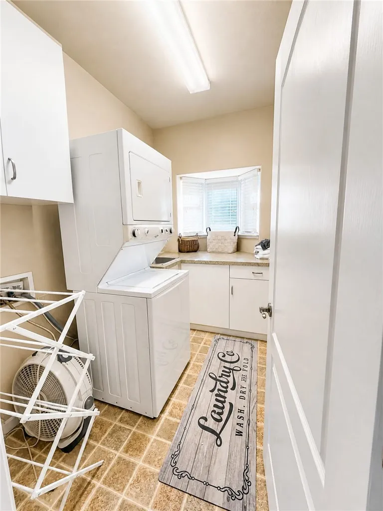 41282 Singing Hills Ahwahnee, CA 93601