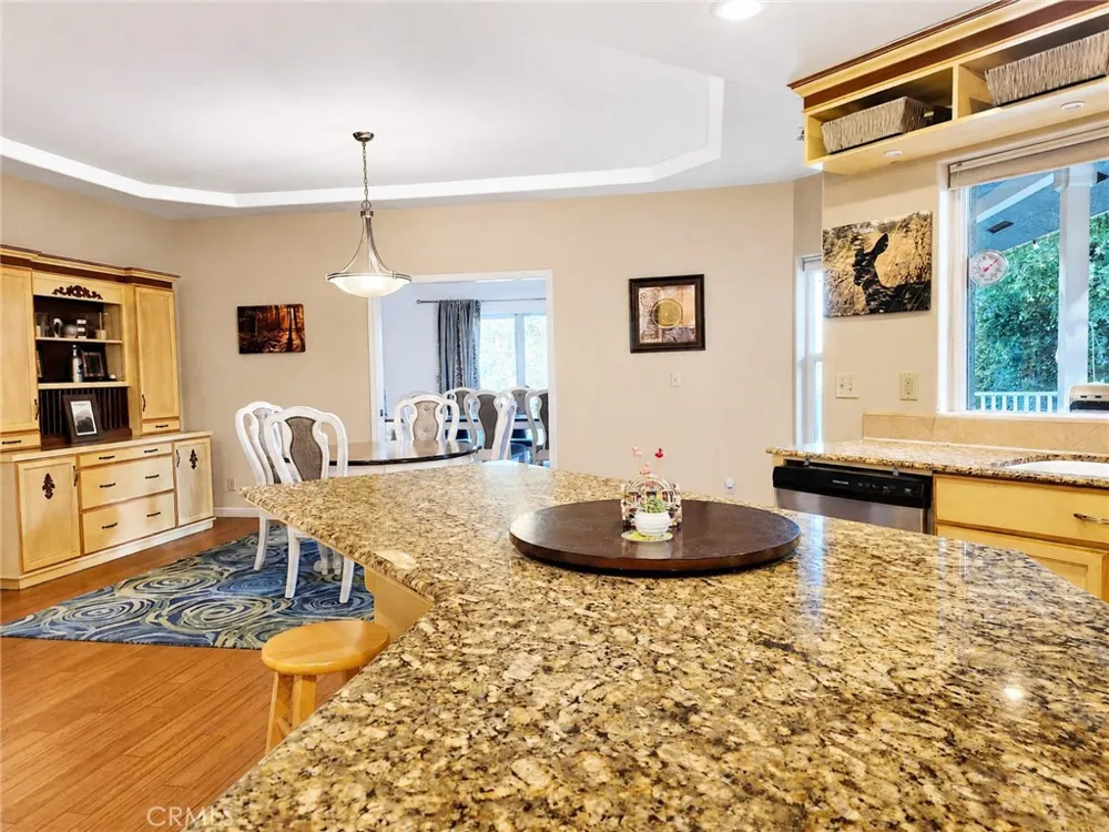 41282 Singing Hills Ahwahnee, CA 93601