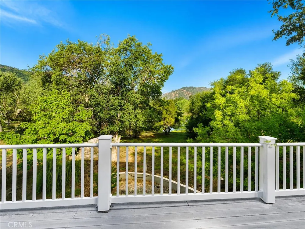 41282 Singing Hills Ahwahnee, CA 93601
