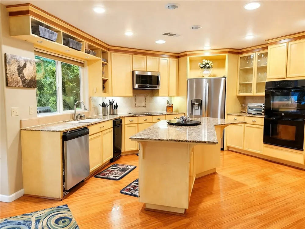 41282 Singing Hills Ahwahnee, CA 93601