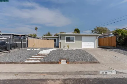 2926 Alta Mira Dr