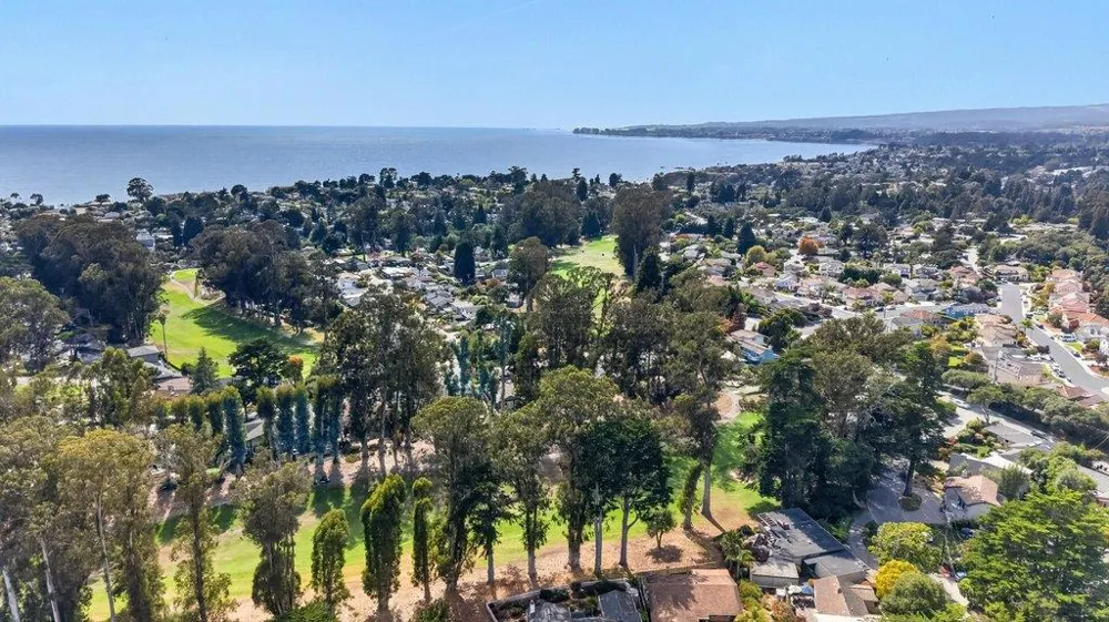 Address Not Shown Aptos, CA 95003