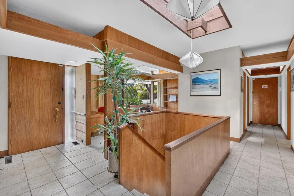 Address Not Shown Aptos, CA 95003