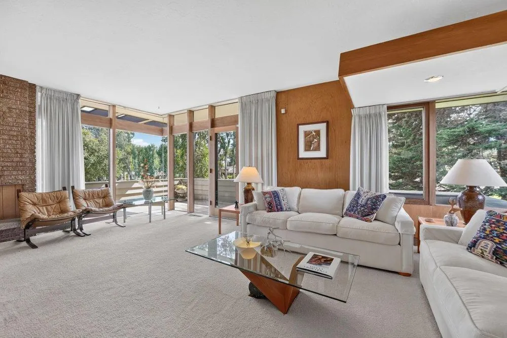 Address Not Shown Aptos, CA 95003