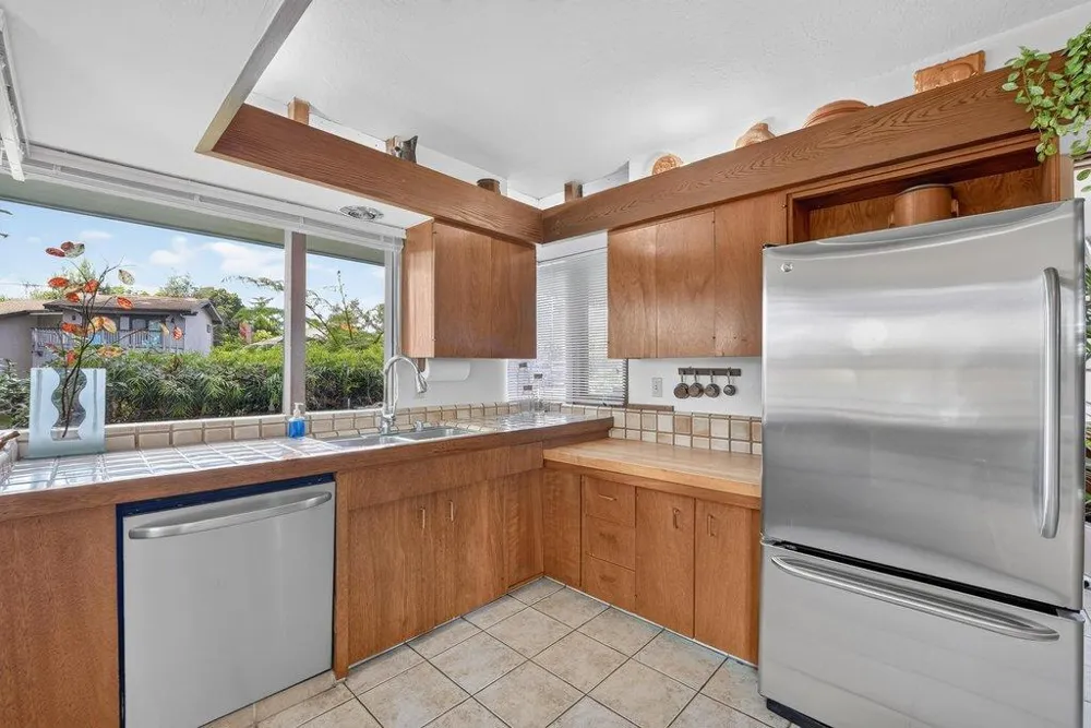 Address Not Shown Aptos, CA 95003