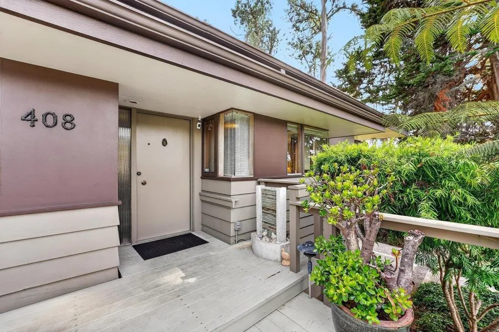 Address Not Shown Aptos, CA 95003