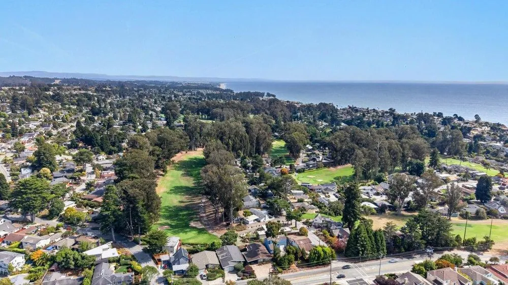 Address Not Shown Aptos, CA 95003